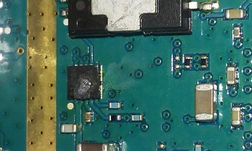 Circuito em Componente BGA Etapa Fonte do Rádio DEM300